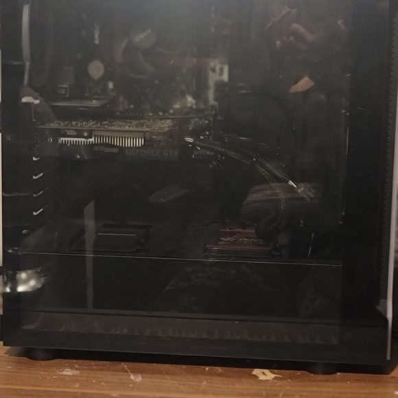 Skytech gaming pc - Picture 13 of 13